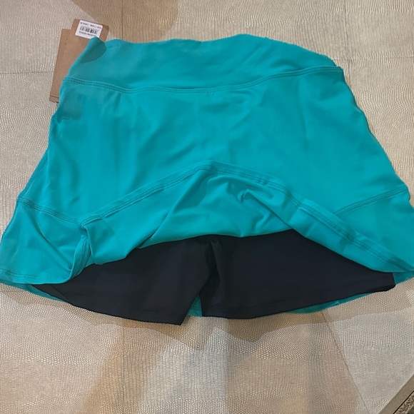 Vibrant Teal tennis/ pickleball Skirt skort turquoise - Picture 4 of 4